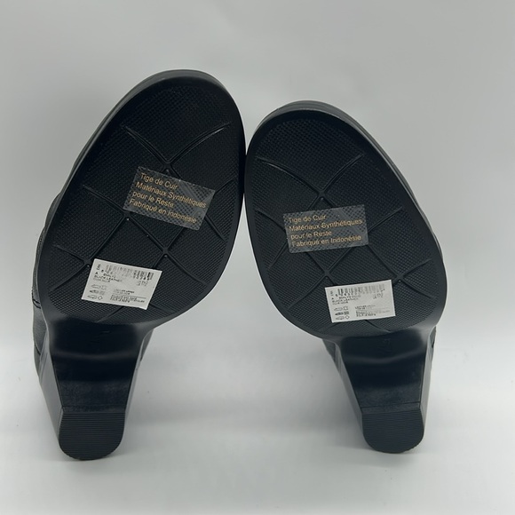 2522- Clarks Black Leather Slip-On Heeled Shoes Size 11 M NWT - Picture 7 of 11